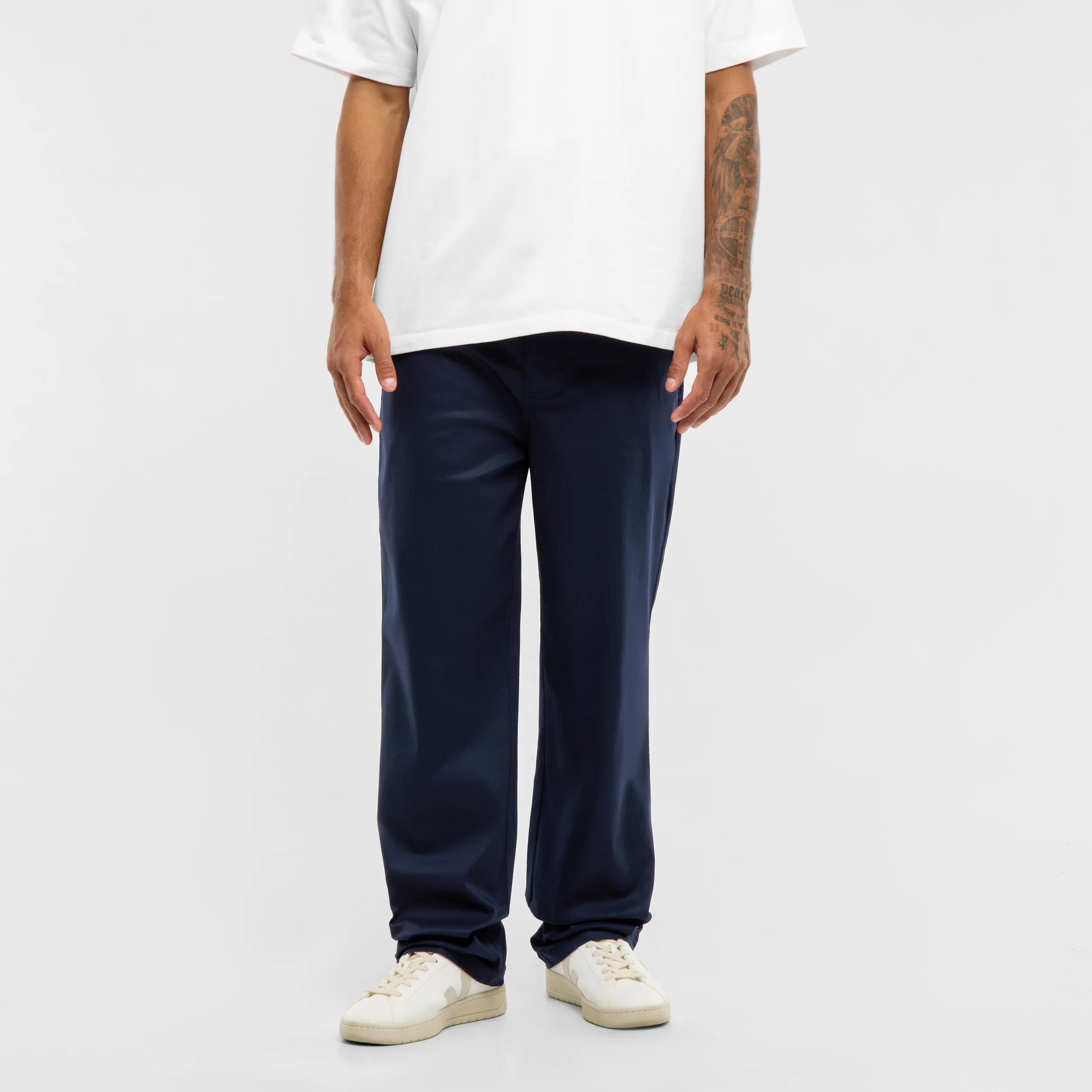 Relaxed Chino Hose "Ari" - Image 22