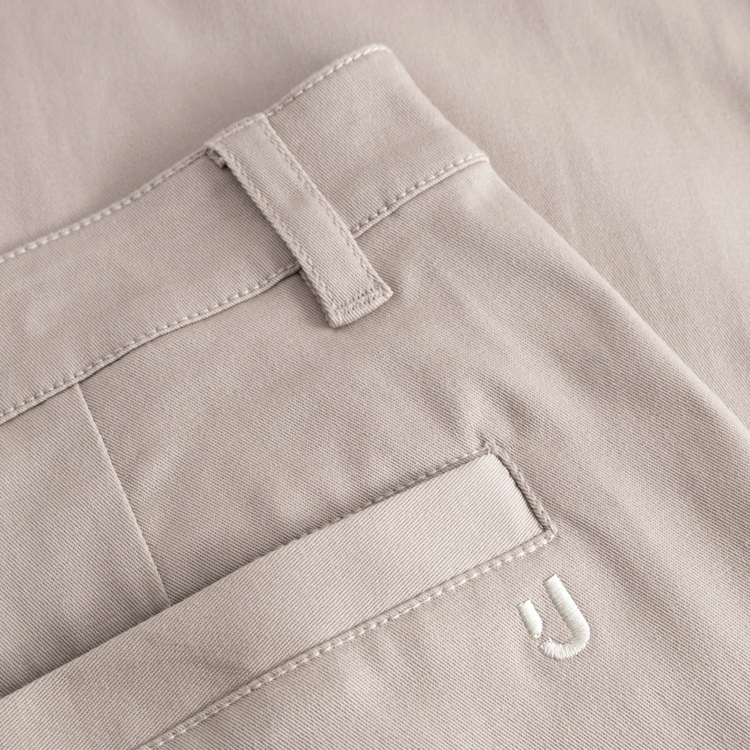 Relaxed Chino Hose "Ari" - Image 25