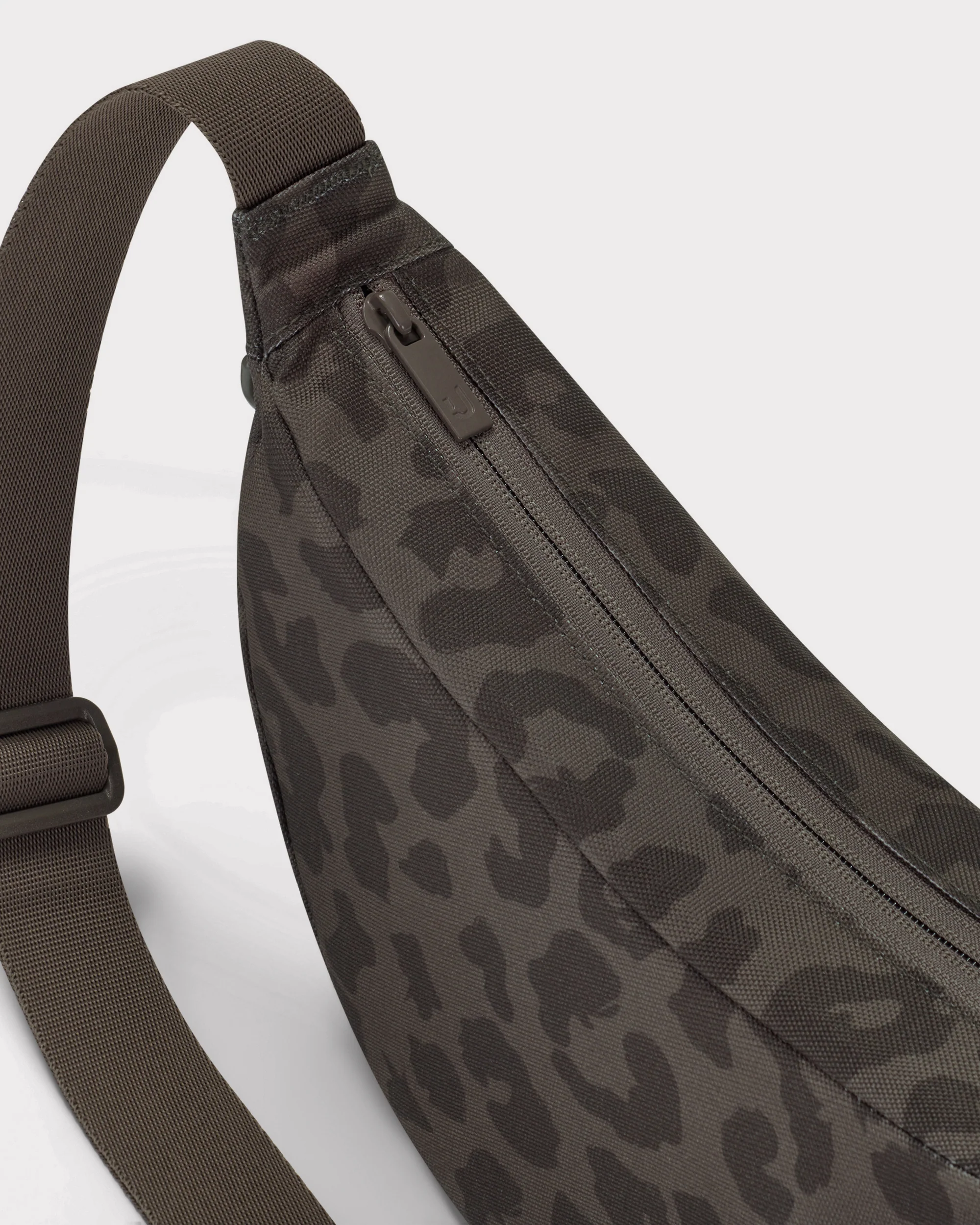 Half Moon Bag "Ally Small" - Image 14