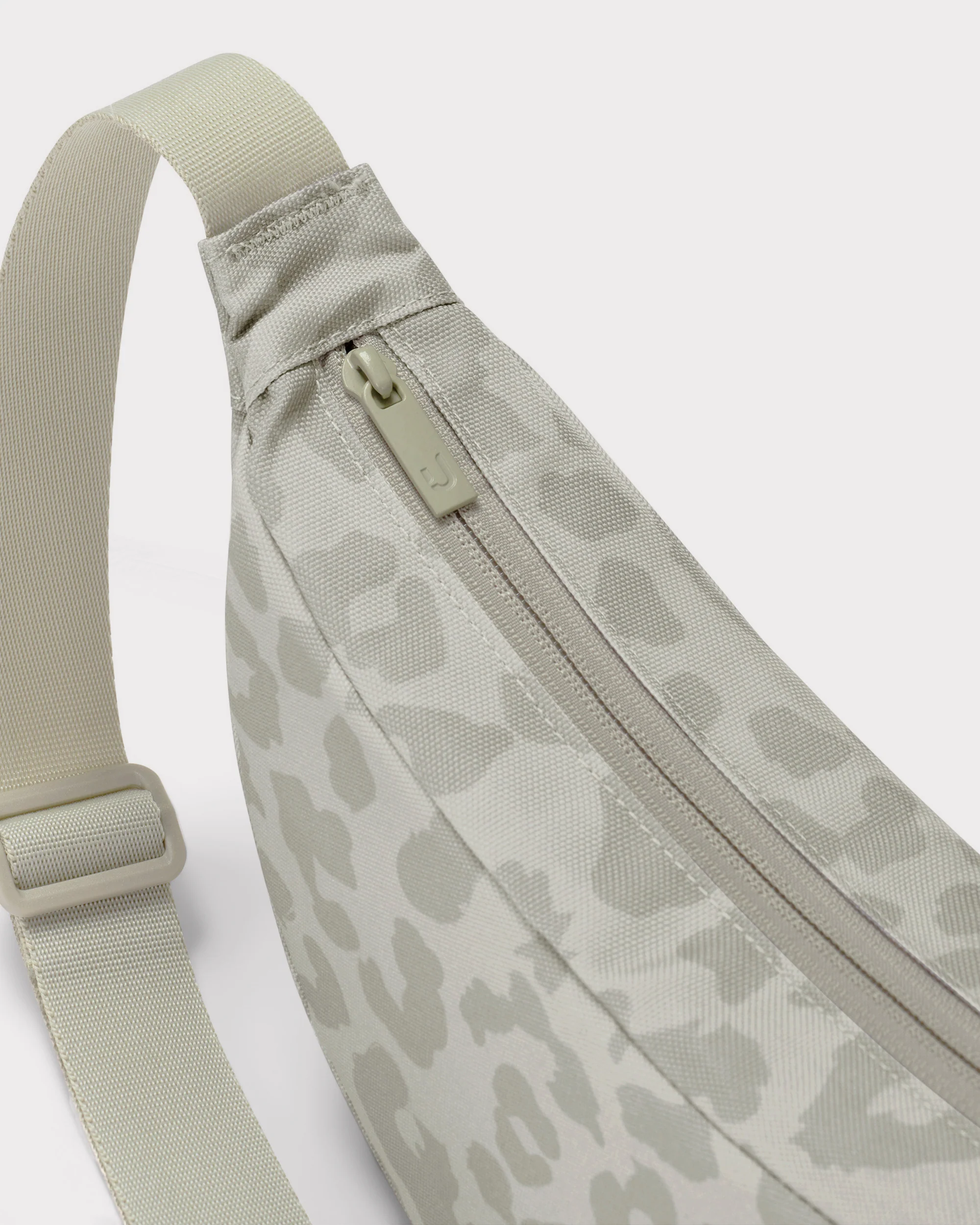 Half Moon Bag "Ally Small" - Image 21