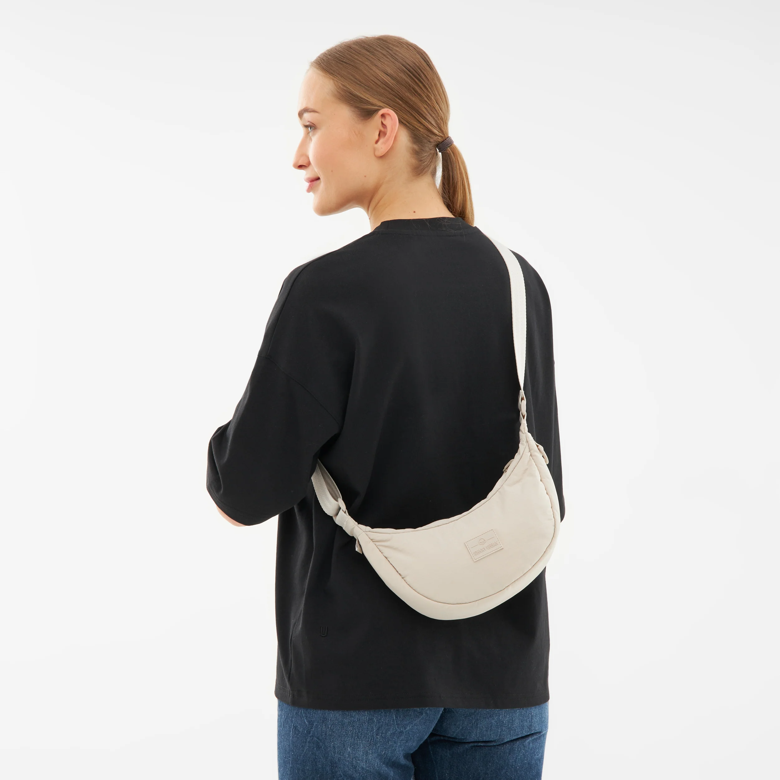 Half Moon Bag "Kaia Small" - Image 10