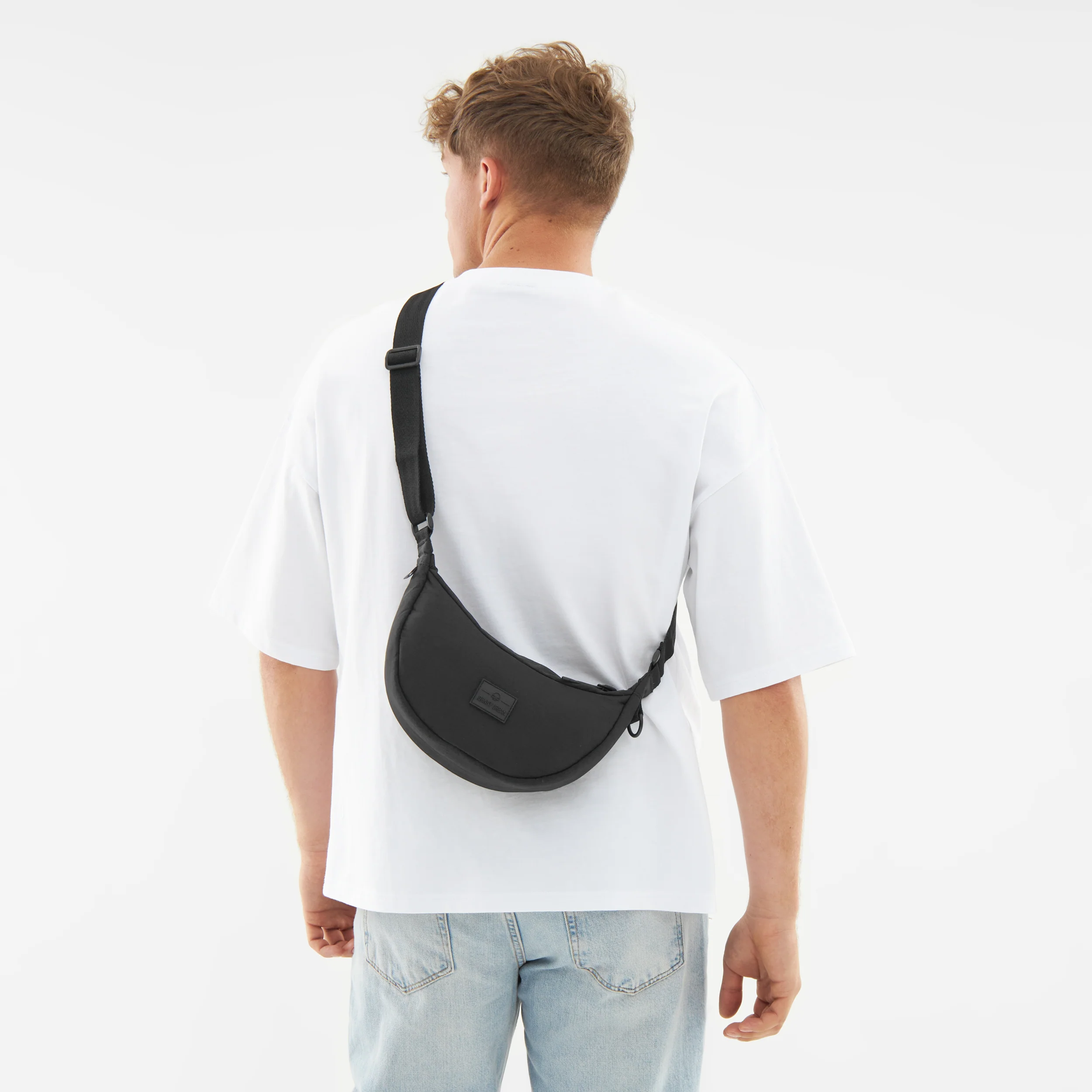 Half Moon Bag "Kaia Small" - Image 3