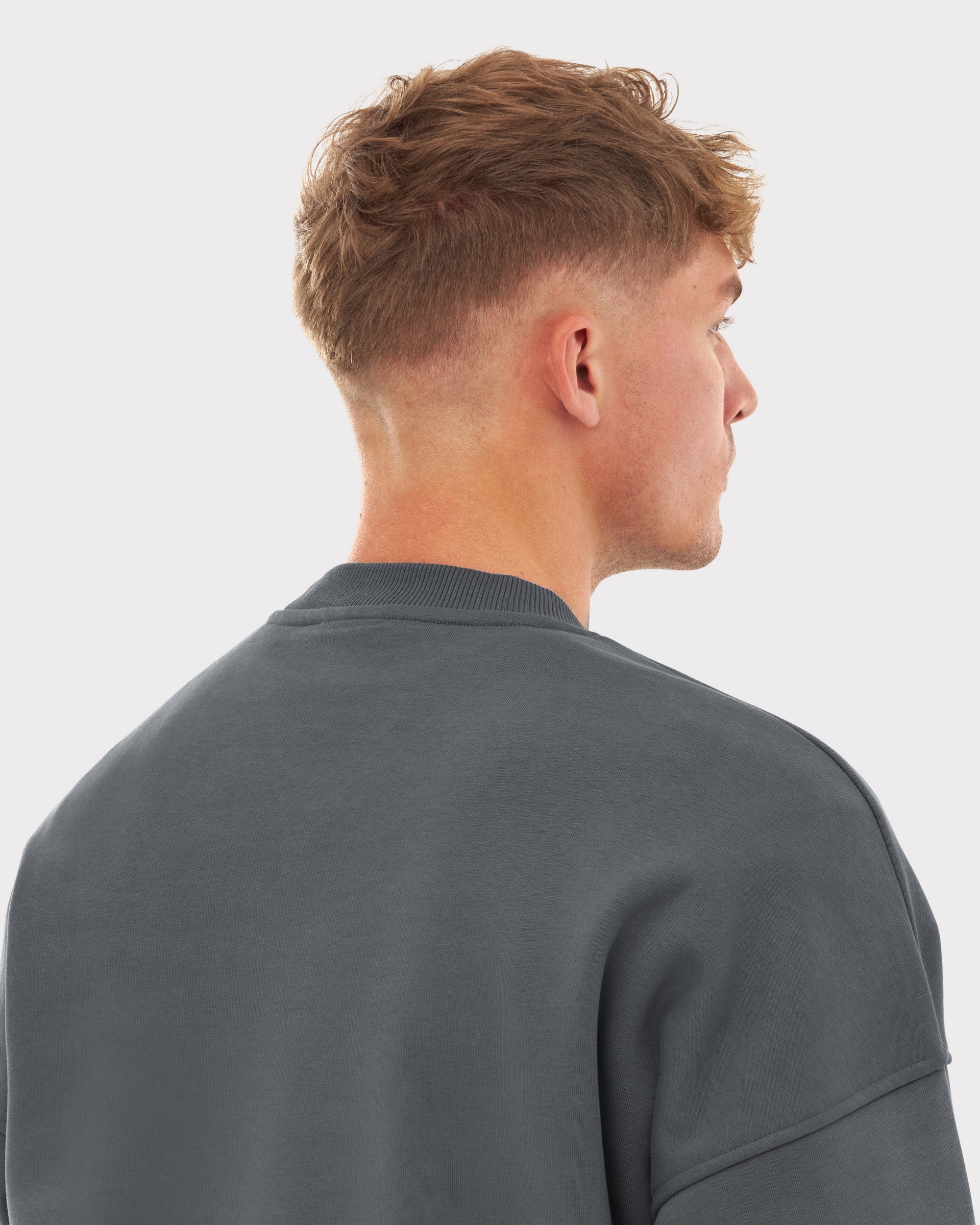 Oversized Crewneck "Carter" - Image 28