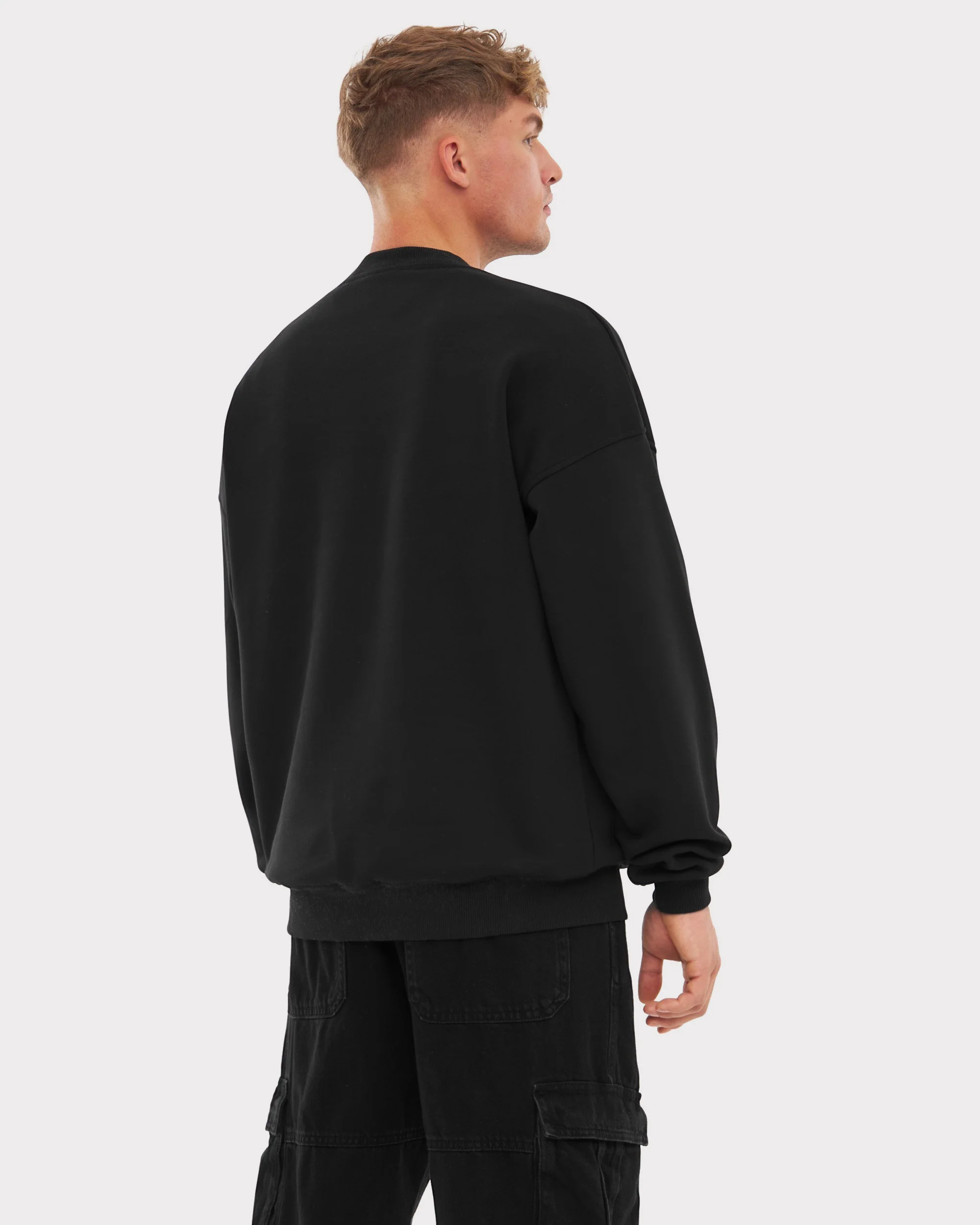 Oversized Crewneck "Carter" - Image 38