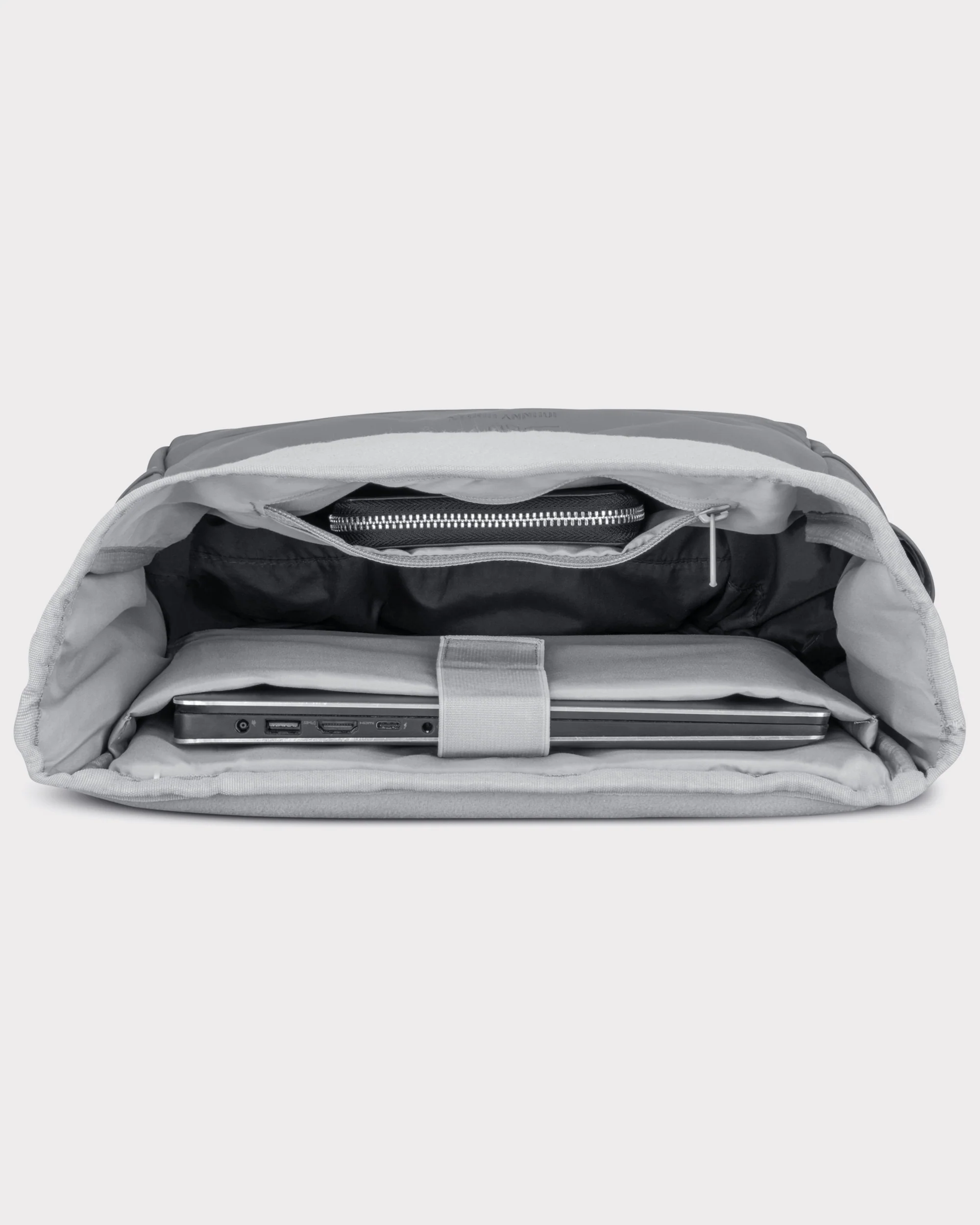 Rolltop Rucksack "Harvey Medium" - Image 19