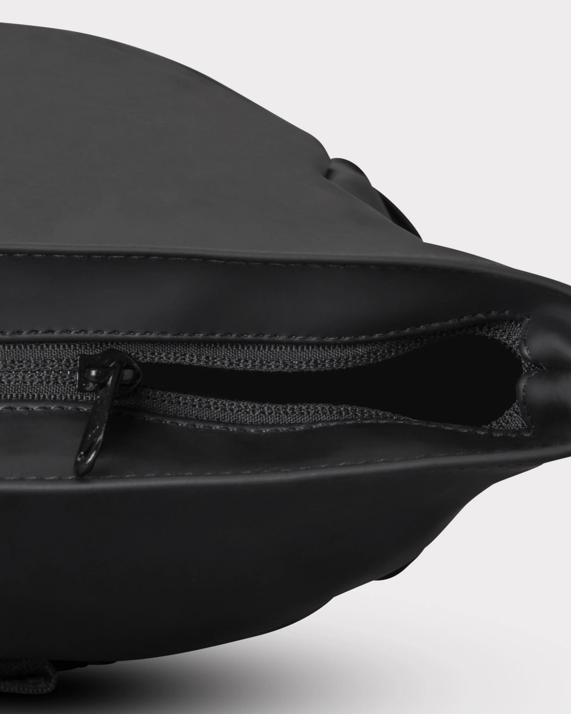 Rolltop Rucksack "Harvey Medium" - Image 4