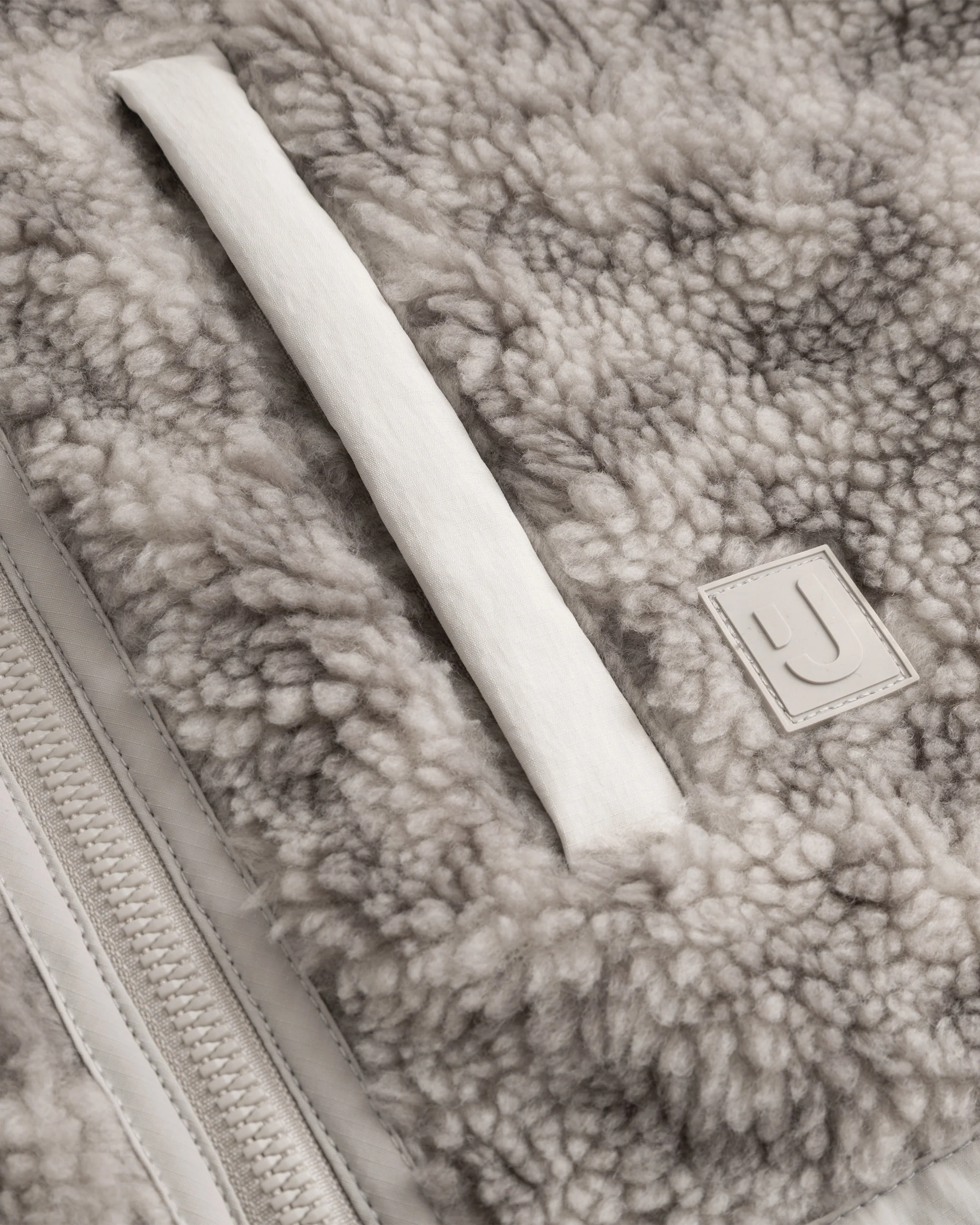 Cropped Teddy Fleecejacke "Carey" - Image 4